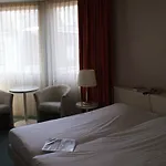 Flora Hotel 3*