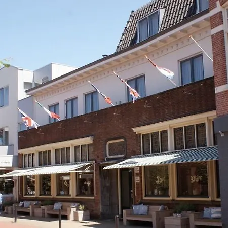 Flora Hotel 3*