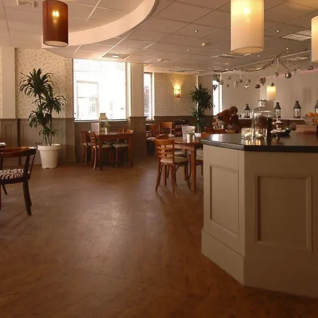 Hotel Flora
